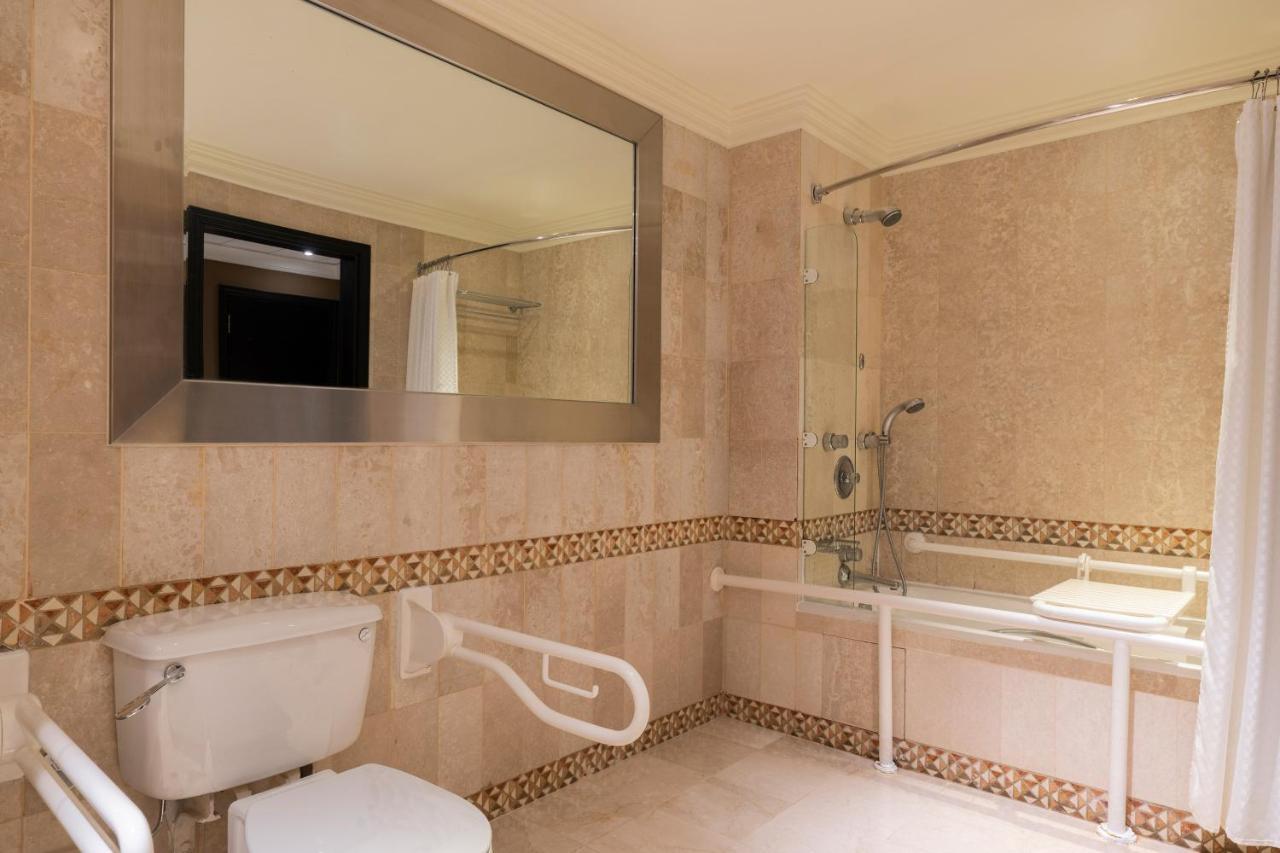 Le Meridien Jeddah Jidá Exterior foto Bathroom