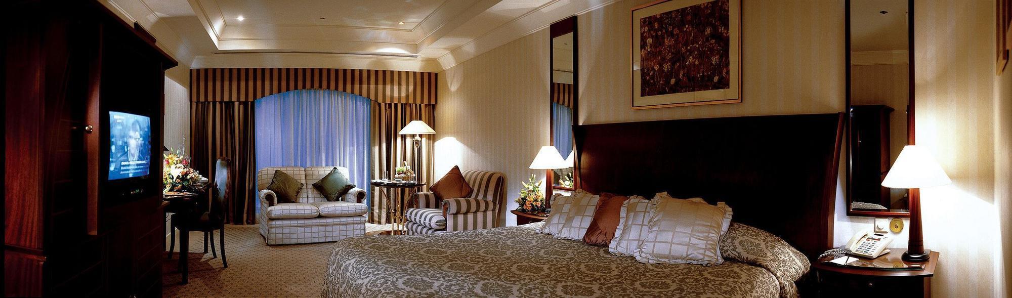 Le Meridien Jeddah Jidá Exterior foto A room at the hotel